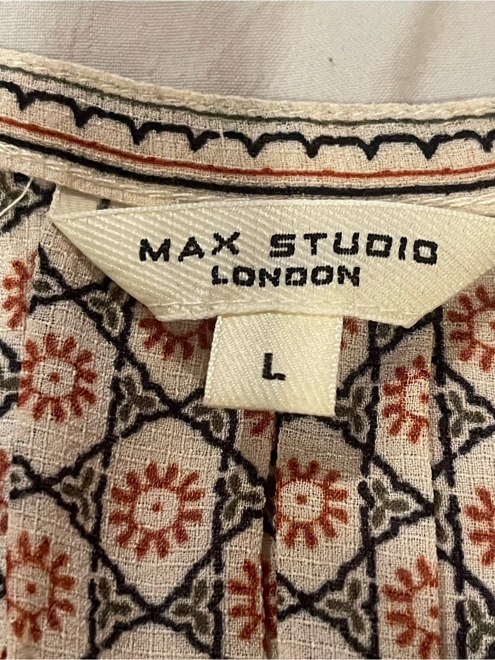 Max Studio Cream and Pink Geometric Peplum Blouse - Picture 4 of 6